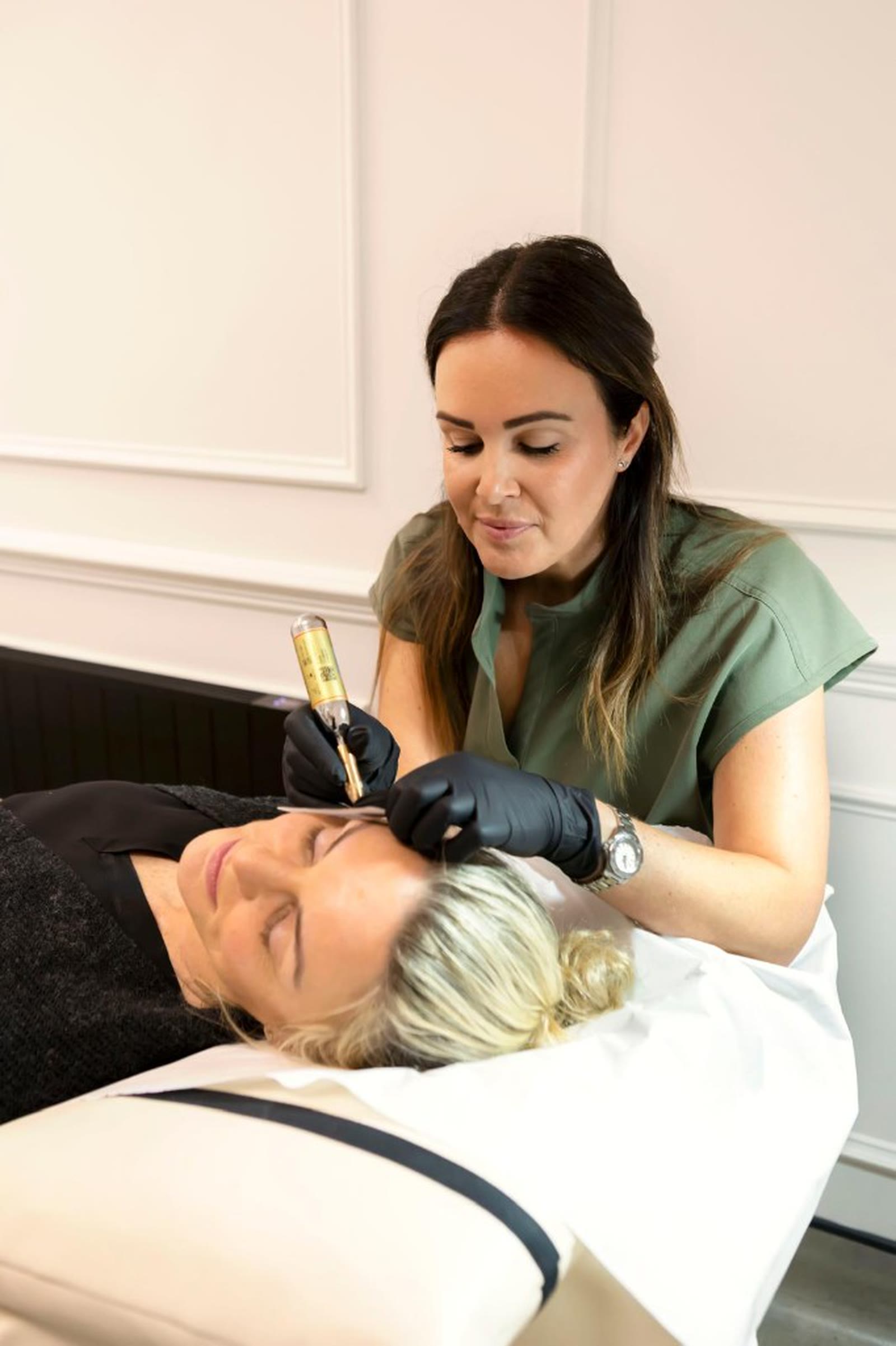Client receiving treatment